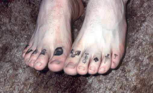 tattoos on toes